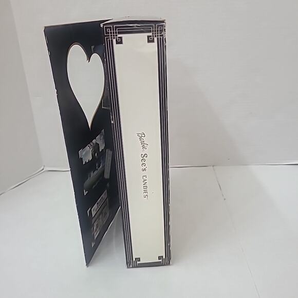 Mattel Barbie I Left My Heart in San Francisco See's Candie Special Edition 2001 - Picture 9 of 9